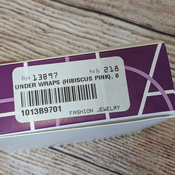 NEW Lia Sophia Bracelet - Picture 3 of 3